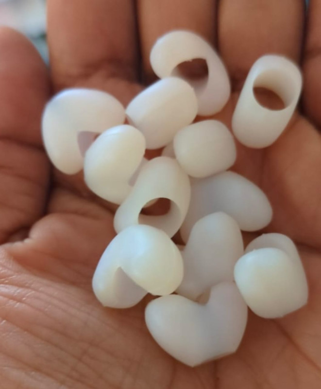 Color Changing Mini Heart Shaped Beads